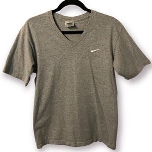 NIKE GREY V NECK T-SHIRT SIZE S